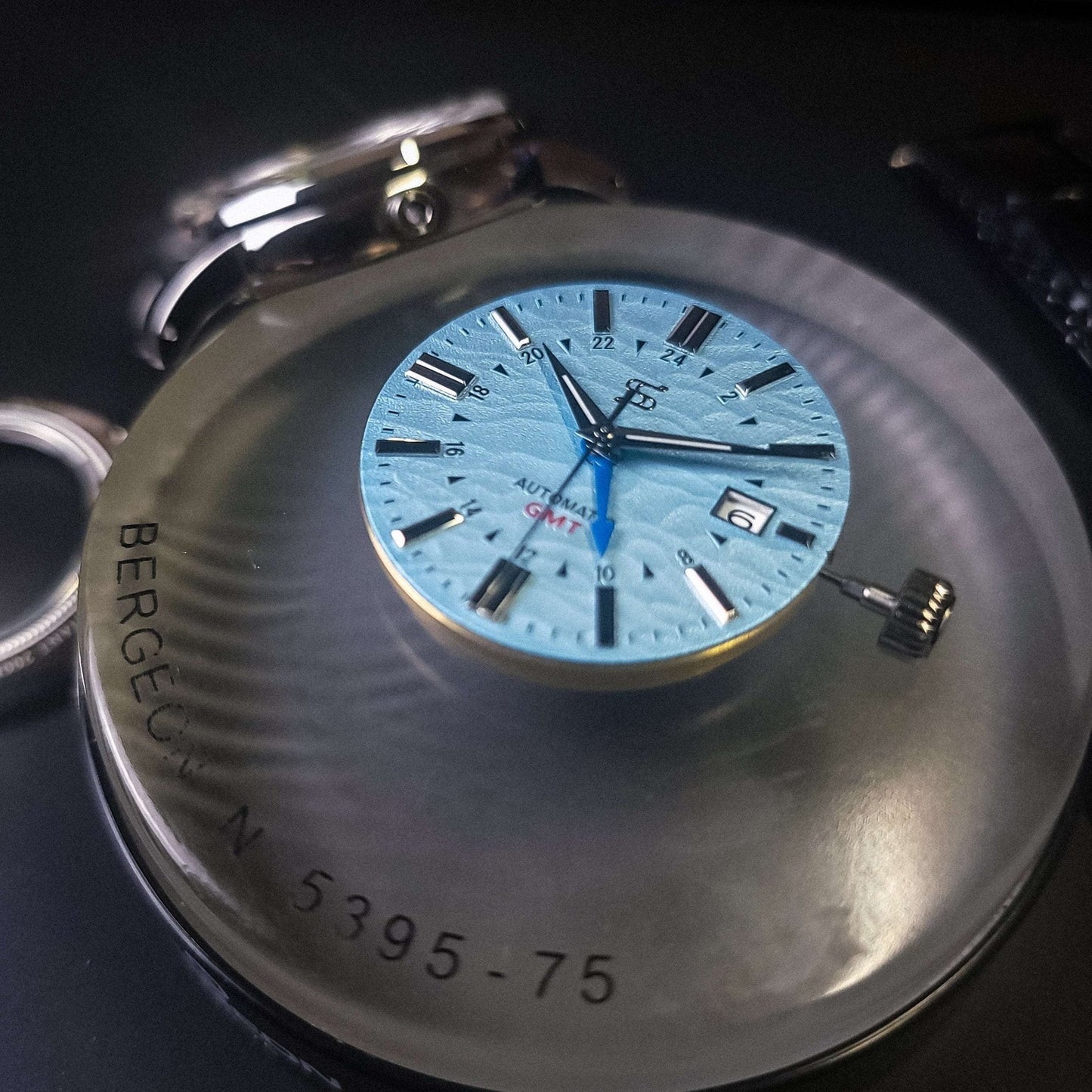 Modded Seiko Grand Tiffany Blue GMT: Timeless Design - MODTIME