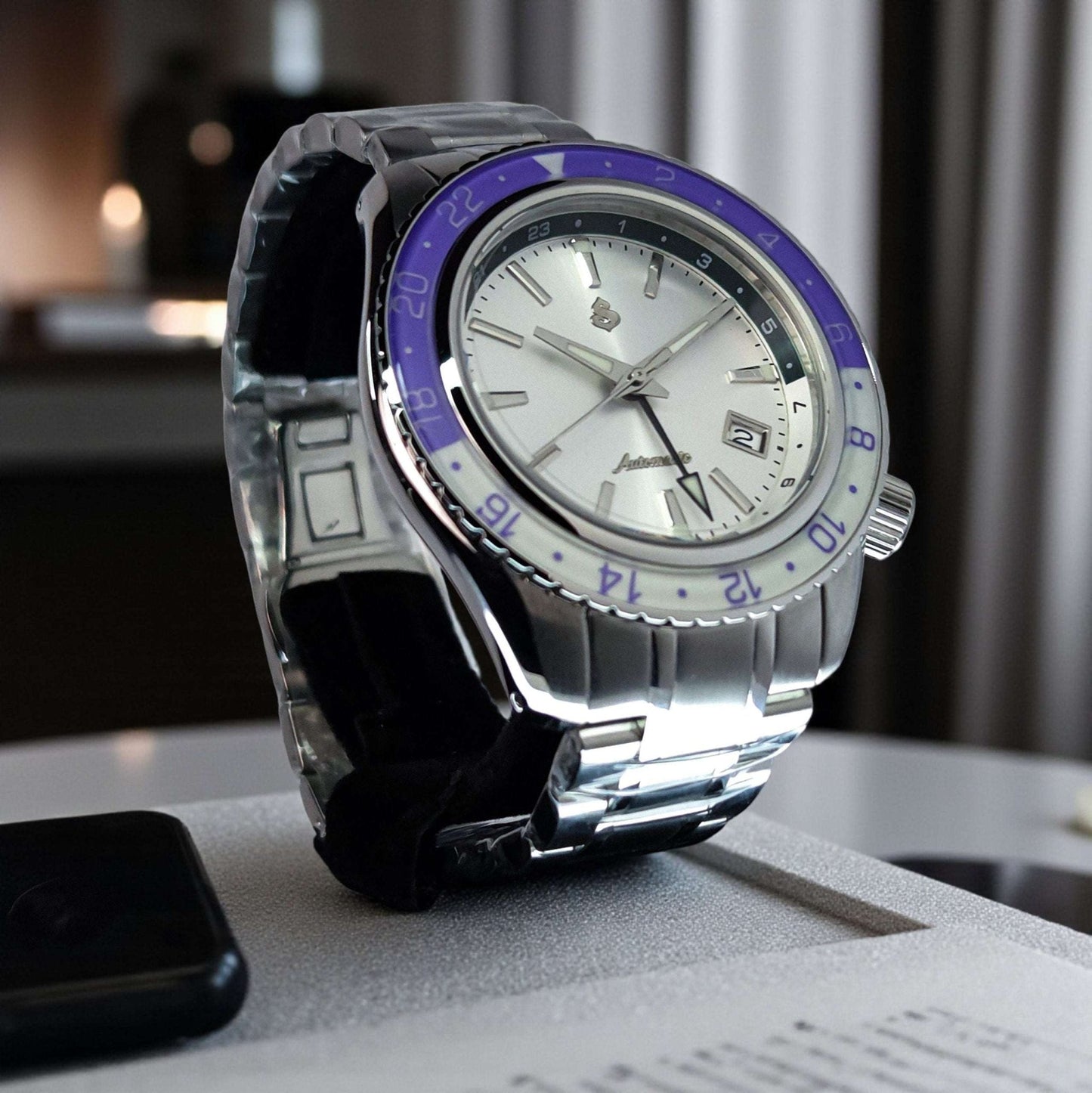 Modded Seiko Automatic GMT: Purple White Bezel - MODTIME