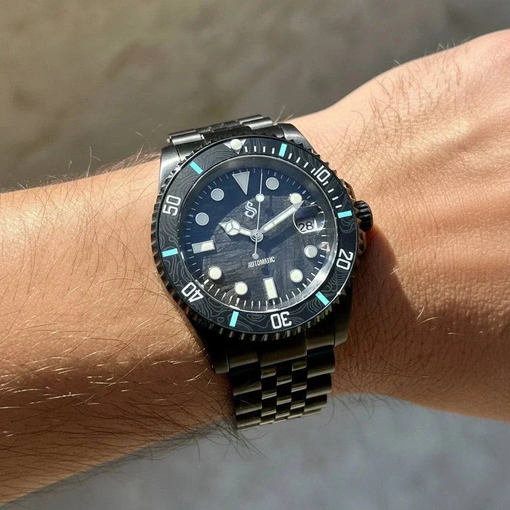 Seiko mod submariner 40mm Carbon Fiber Dial Stealth Diver watch by Modtime Creations with NH35 automatic movement and stainless steel case