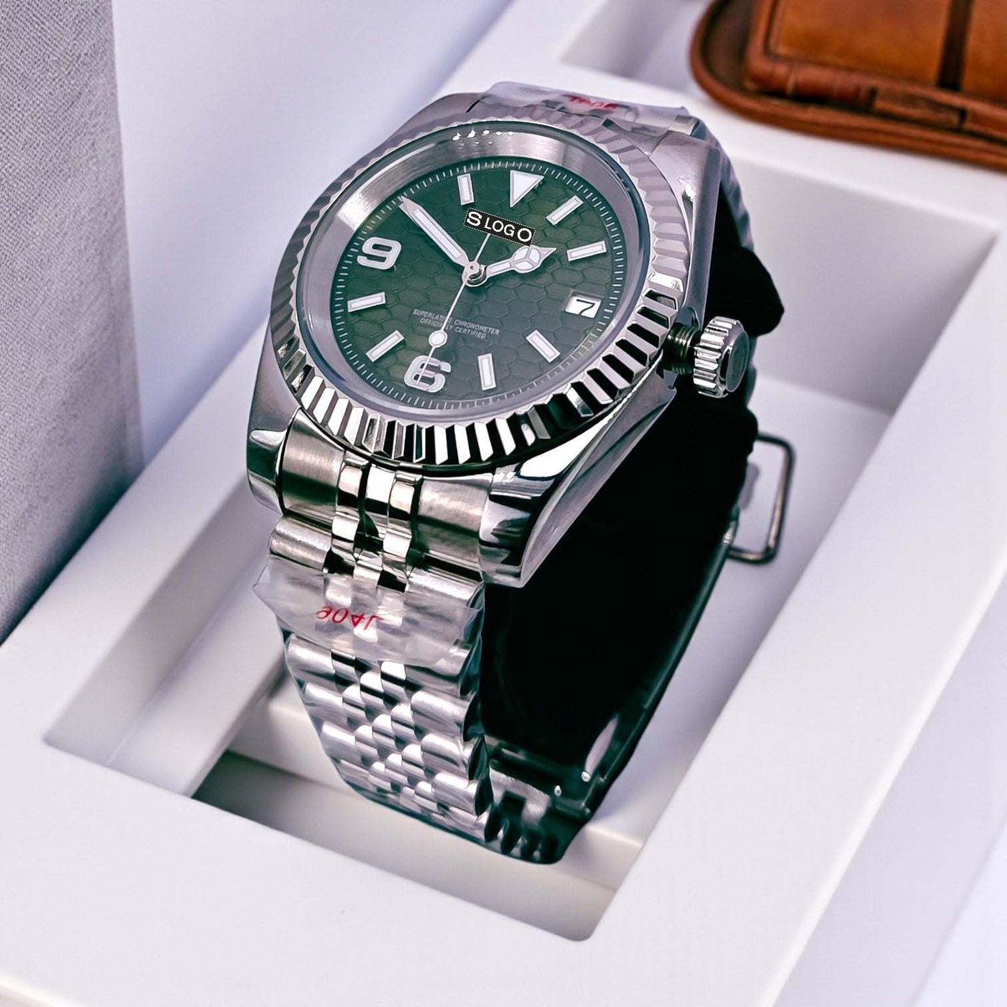 Seiko Mod Datejust aka SeikJust Date Window Silver Green Dial Mod - Modtime