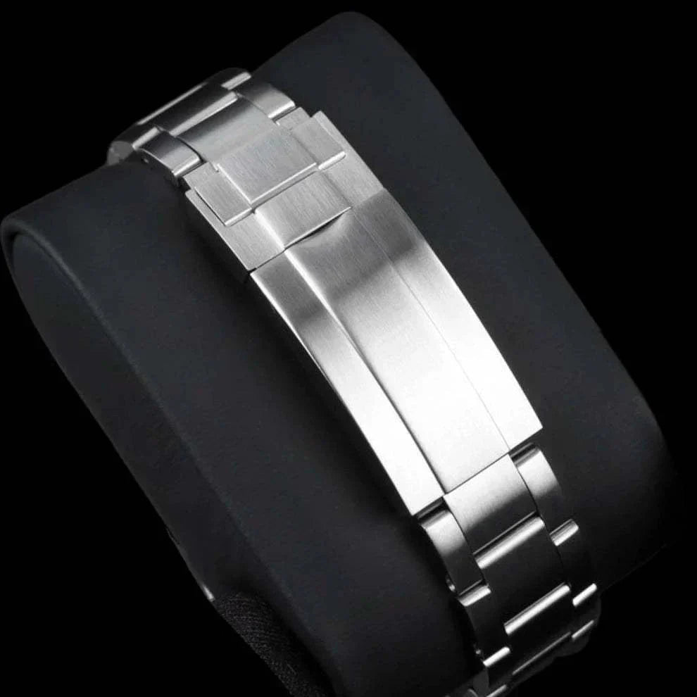 Modded Seiko SeikMariner Purple Joker White Dial luxury dive watch with NH35 automatic movement and sapphire crystal