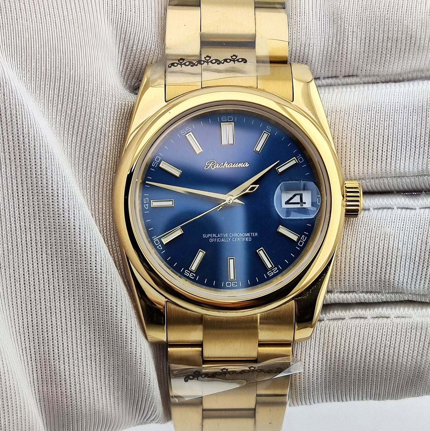 Seiko Mod DateJust Gold 36 mm Oyster with a blue dial and Gold hands