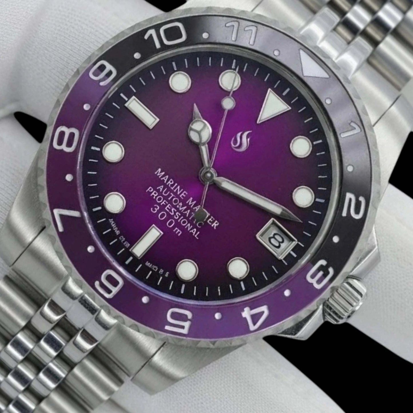 Seiko mod watches Submariner purple fuchsia dial "Joker" diver built by Modtime Creations 