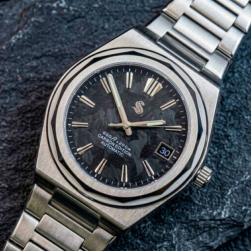 Seiko Mod Carbon Fiber Dial luxury 40mm Modtime diver watch with stainless steel case and sapphire crystal