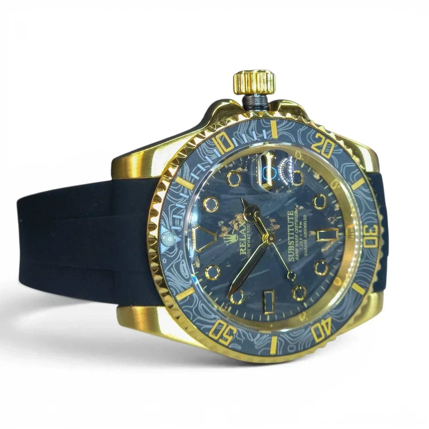 Seiko Mod Submariner Carbon Fiber Gold Black Dial at modtime creations