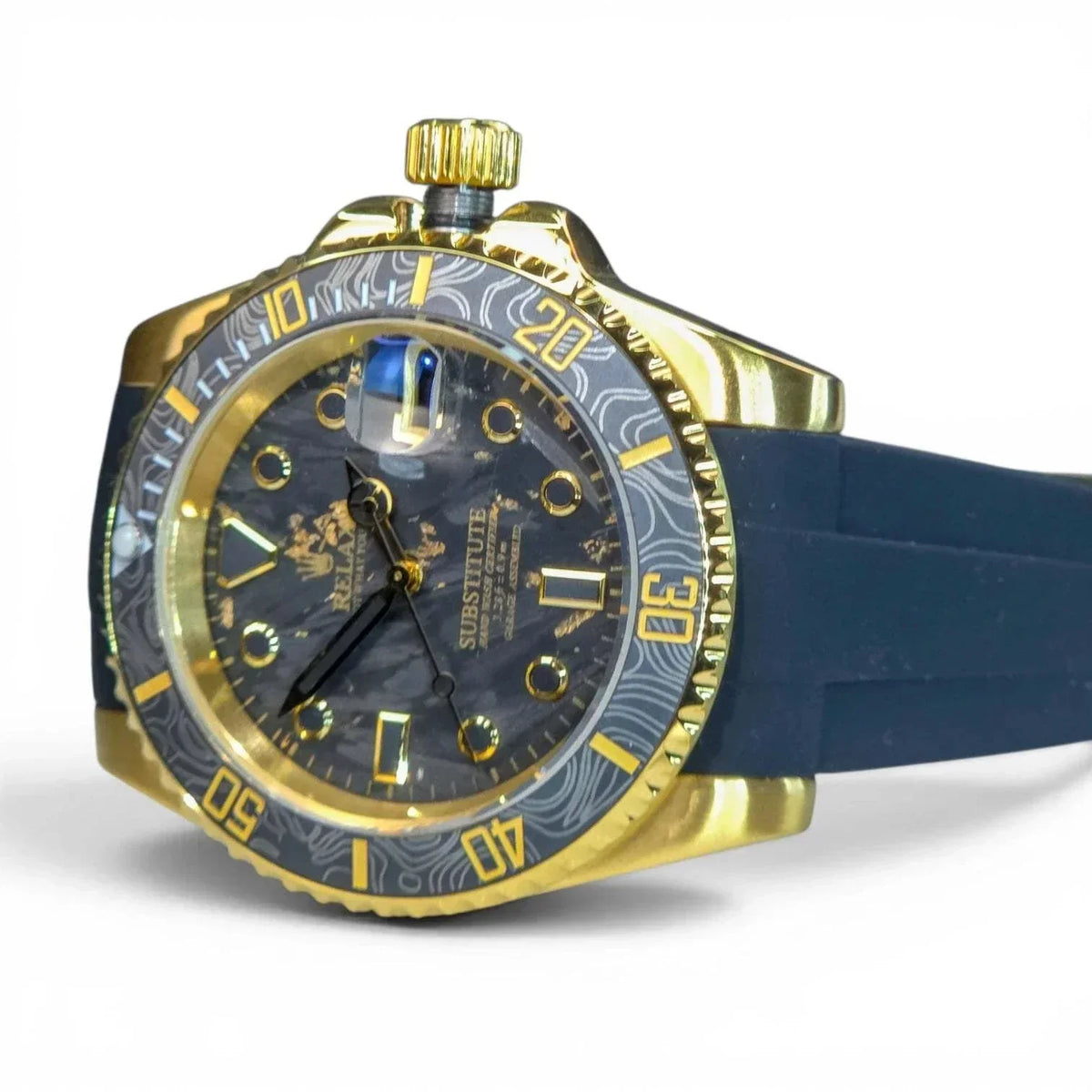 Seiko Mod Submariner Carbon Fiber Gold Black Dial at modtime creations