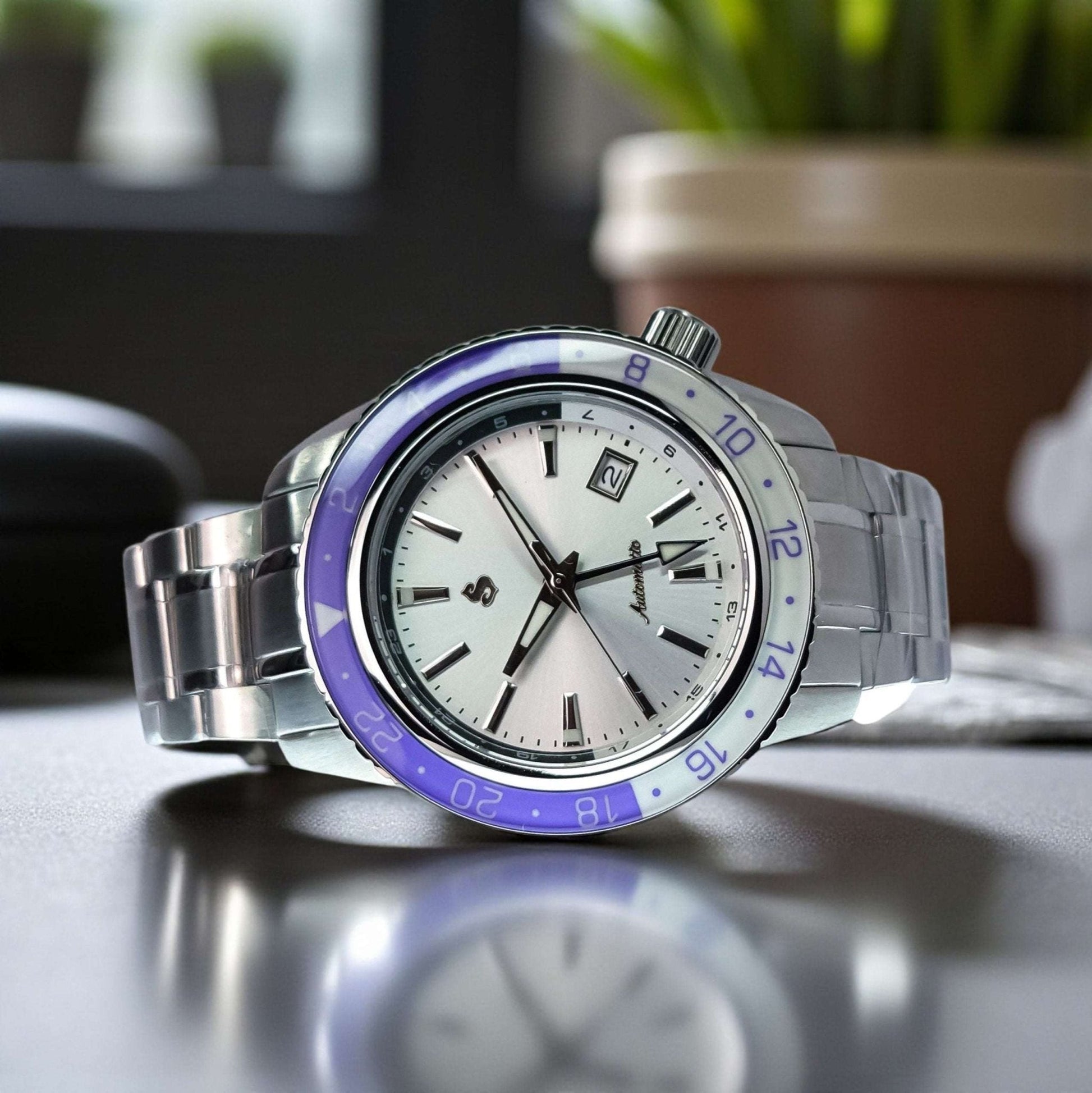 Modded Seiko Automatic GMT: Purple White Bezel - MODTIME