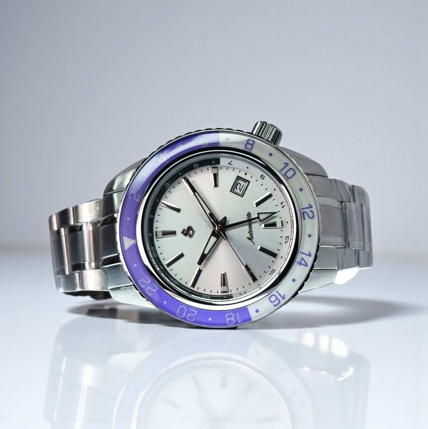 Modded Seiko Automatic GMT: Purple White Bezel - MODTIME