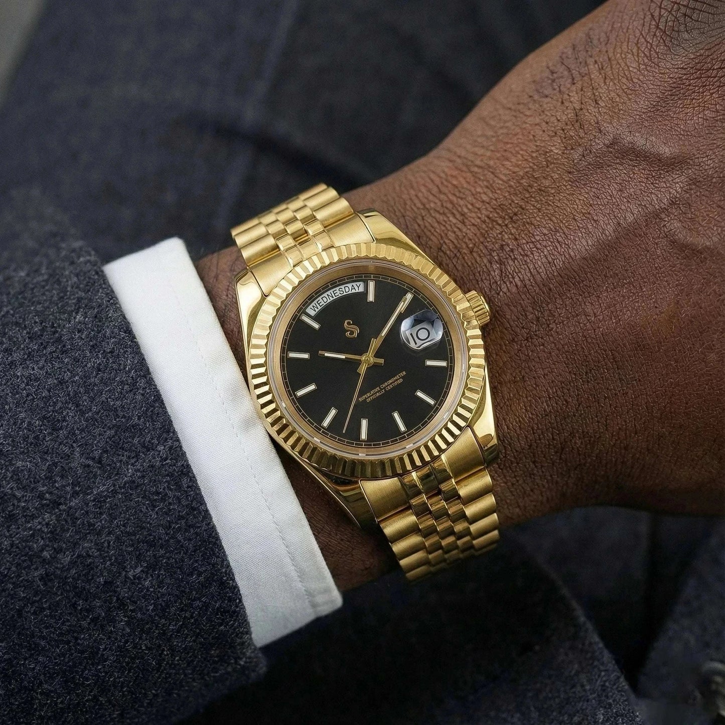 Seiko Mod luxury watch with black and gold day-date dial by Modtime
