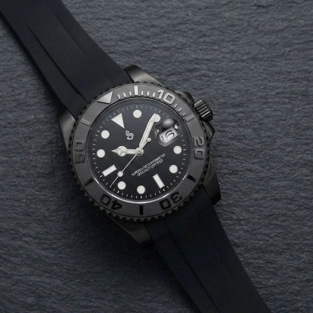 SeikMaster Black Knight 40mm modded Seiko diver watch with sapphire crystal and stainless steel case
