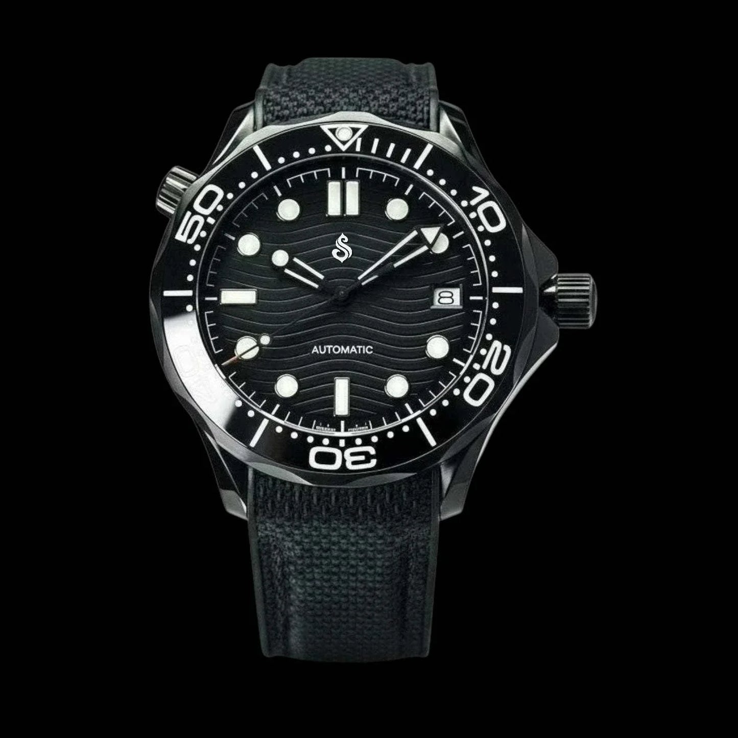 Seiko mod stealth black dial luxury diver watch with rubber bracelet