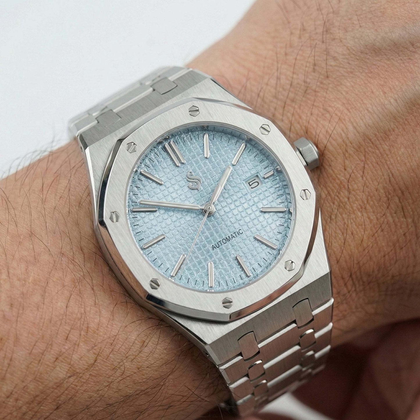 Seiko Mod Heritage Oak Tiff Blue luxury watch with sapphire crystal and stainless steel case by Modtime Creations