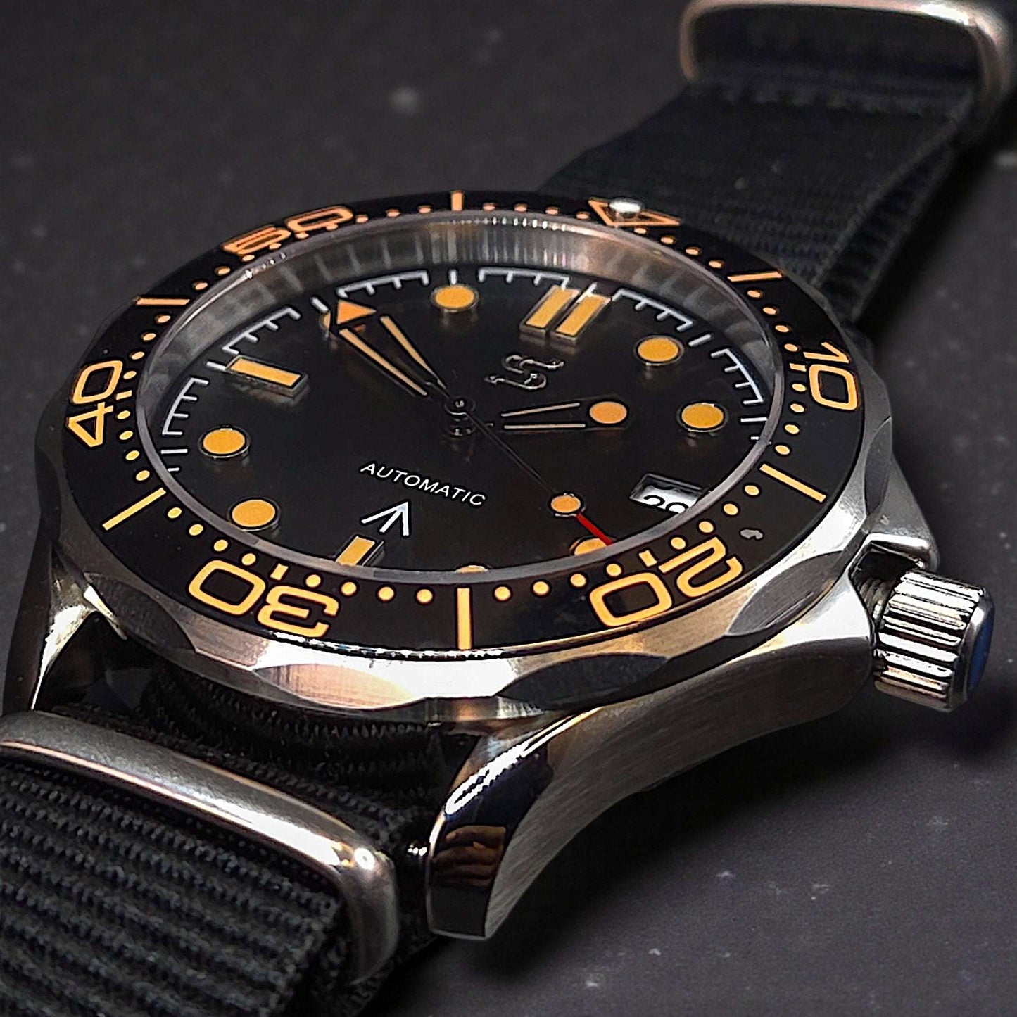 Master 007 Homage Black Dial Mod: Dive into Classic Style