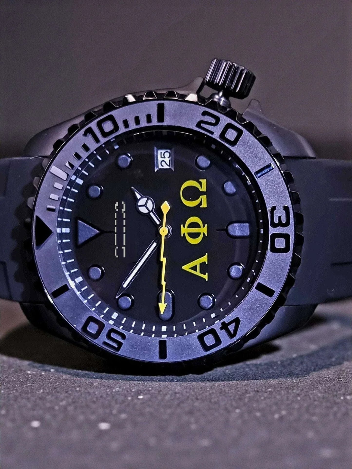 Seiko Modtime Black Stealth Diver watch with sapphire crystal and stainless steel case