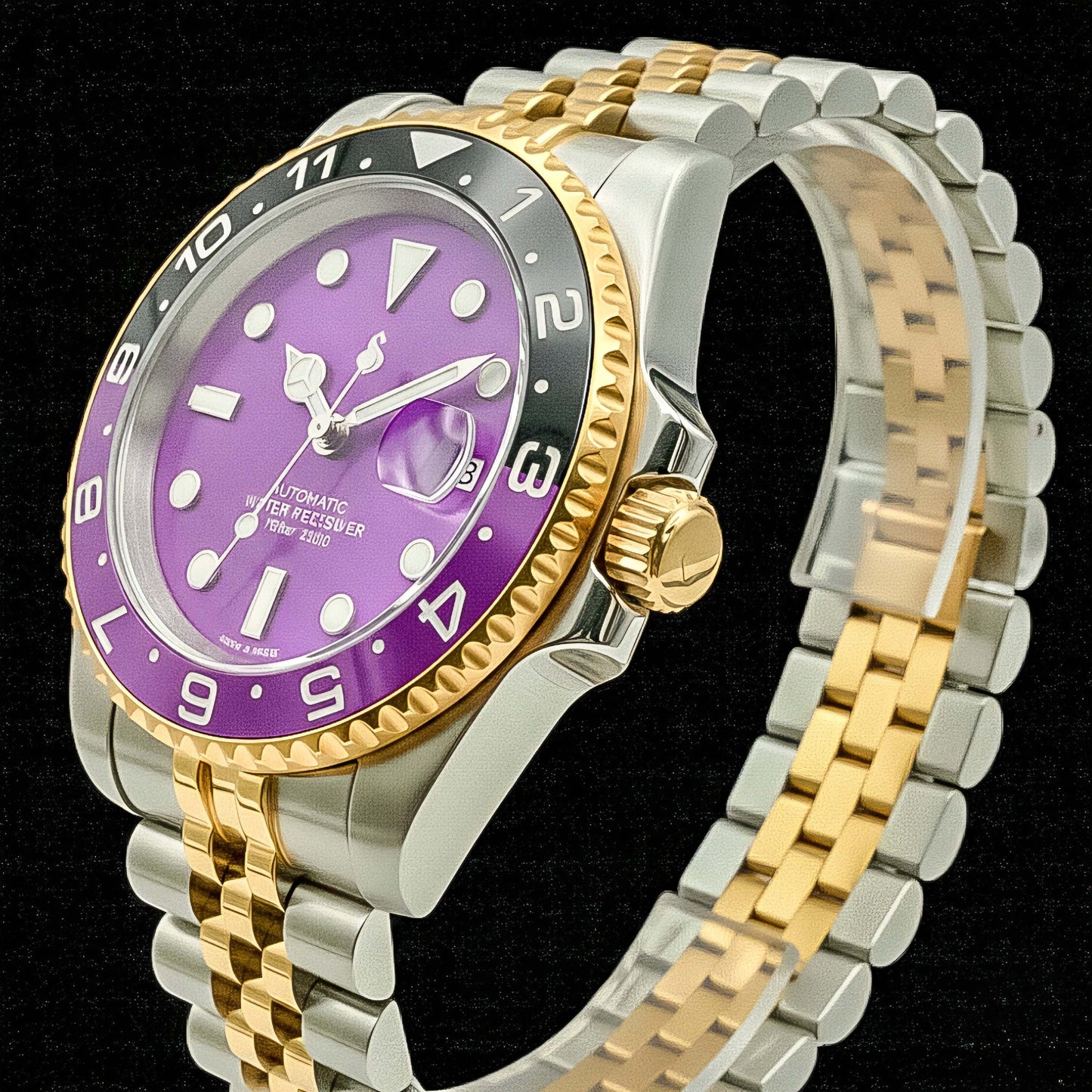 Seikmariner Joker Seiko Mod luxury diver watch with purple dial and two-tone stainless steel bracelet