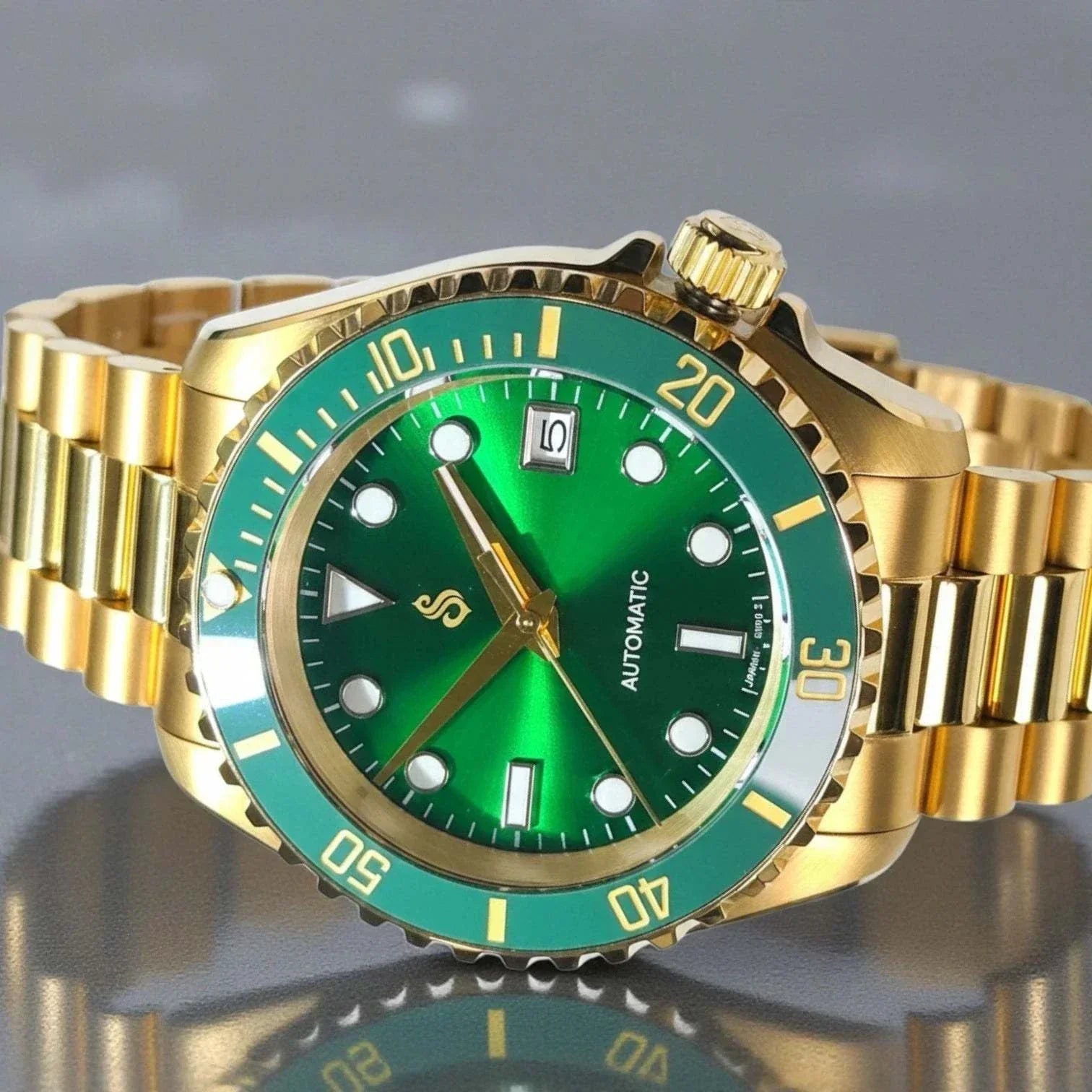 Seiko Mod Submariner Green Gold luxury diver watch with NH35 automatic movement and sapphire crystal