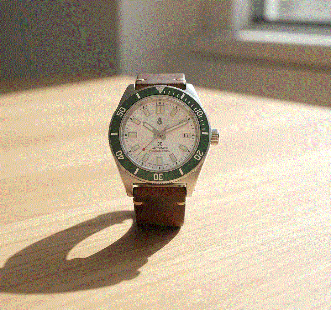 SeikMariner Green White Diver Vintage Mod - Modtime