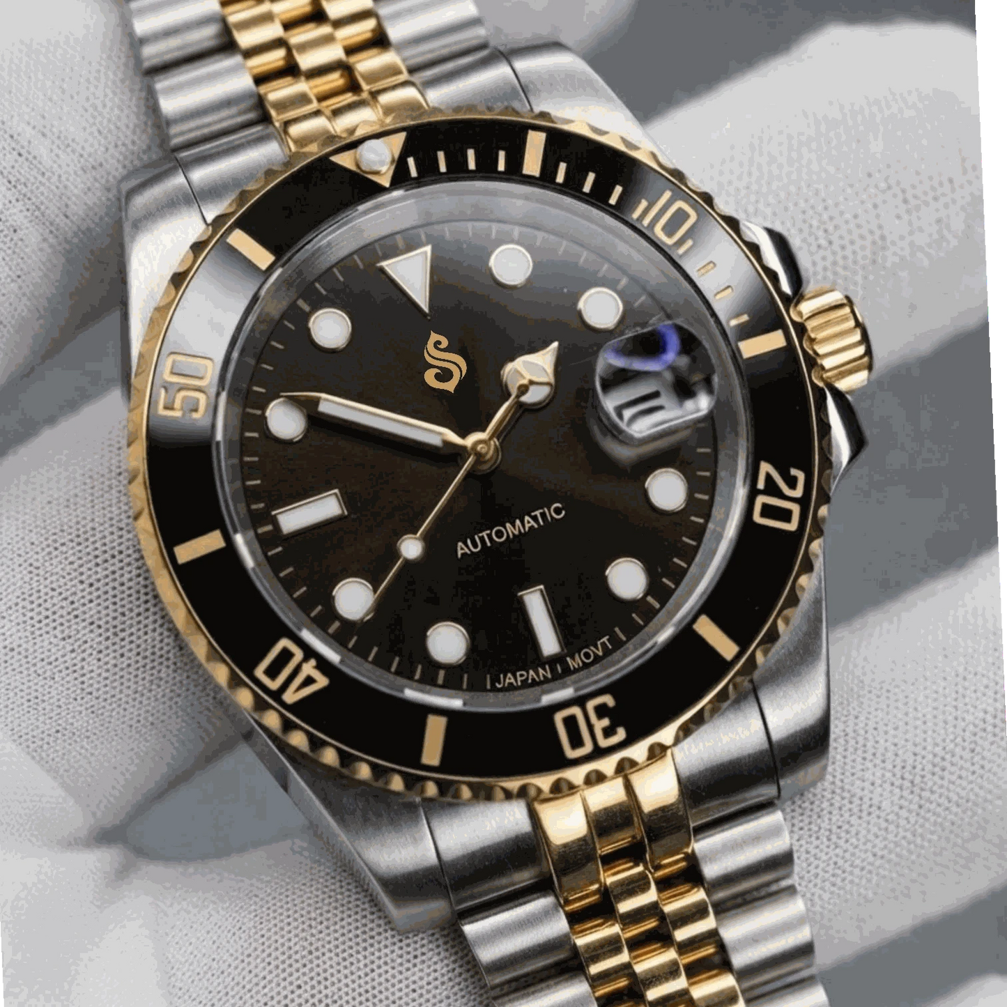 Seiko Mod Watches Submariner Black Gold two-tone diver watch with sapphire crystal and stainless steel case