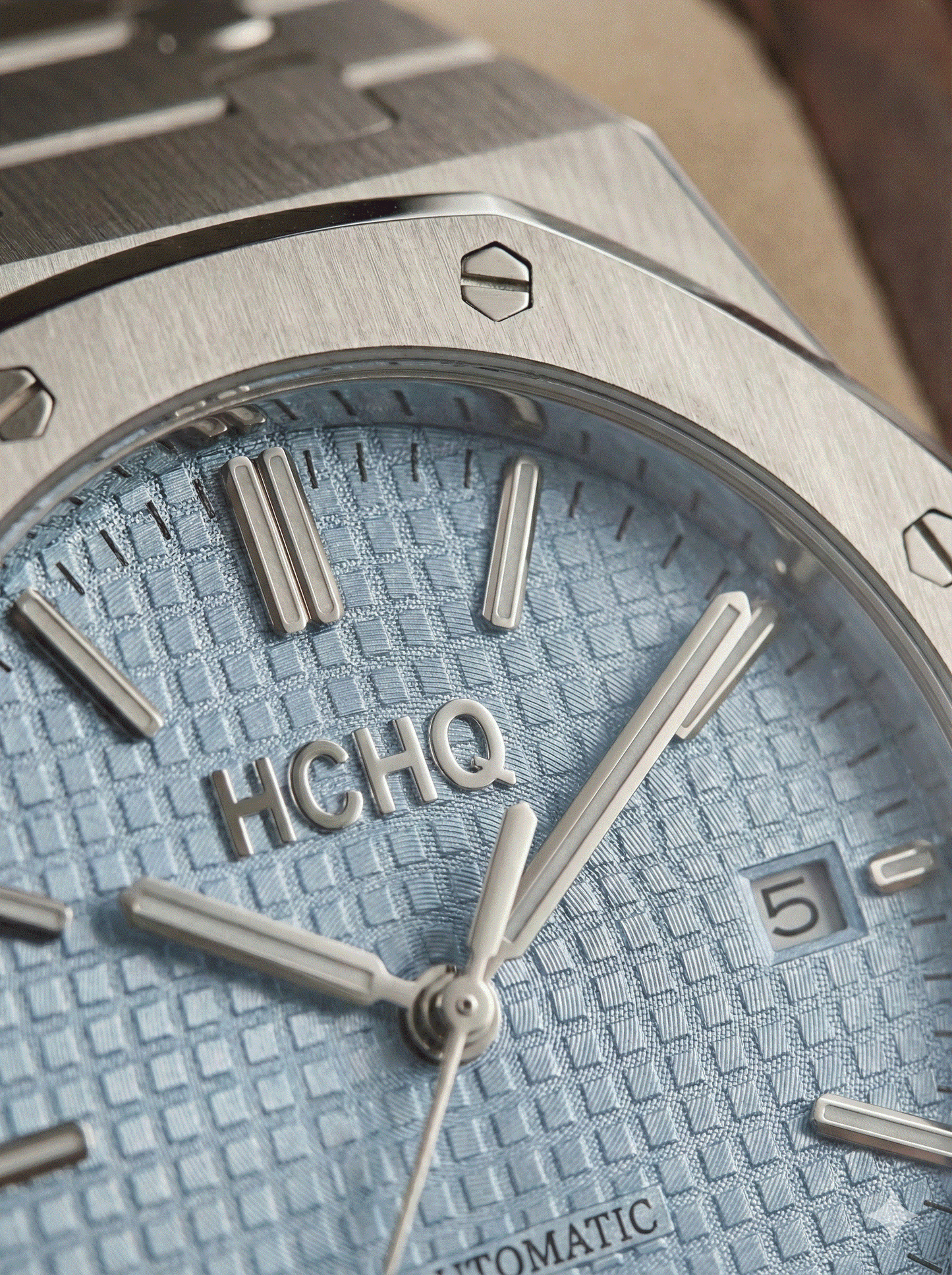 Seiko Modtime Heritage Oak luxury watch with Tiff Blue dial and stainless steel case