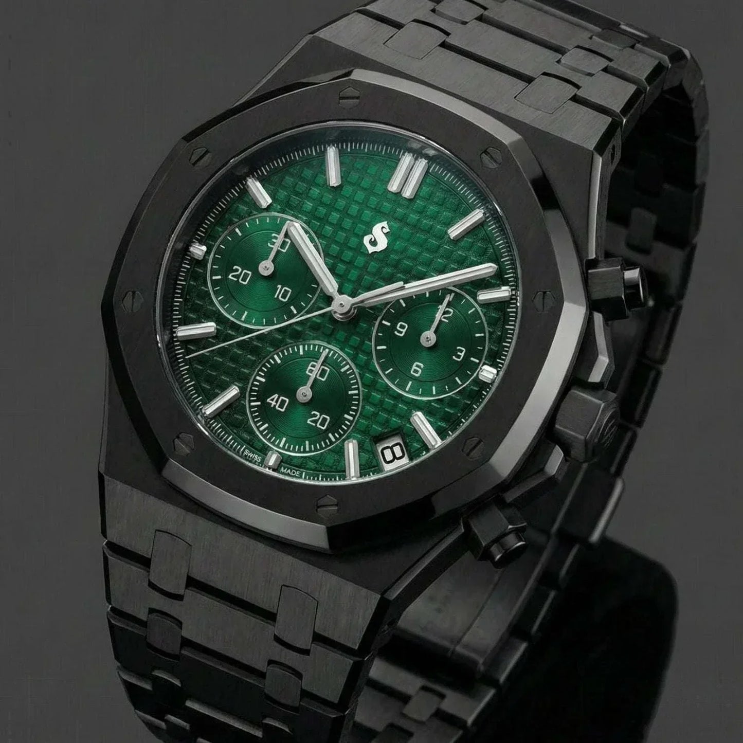 Modded Seiko Heritage Oak Chrono Series watch with green dial and stainless steel bracelet