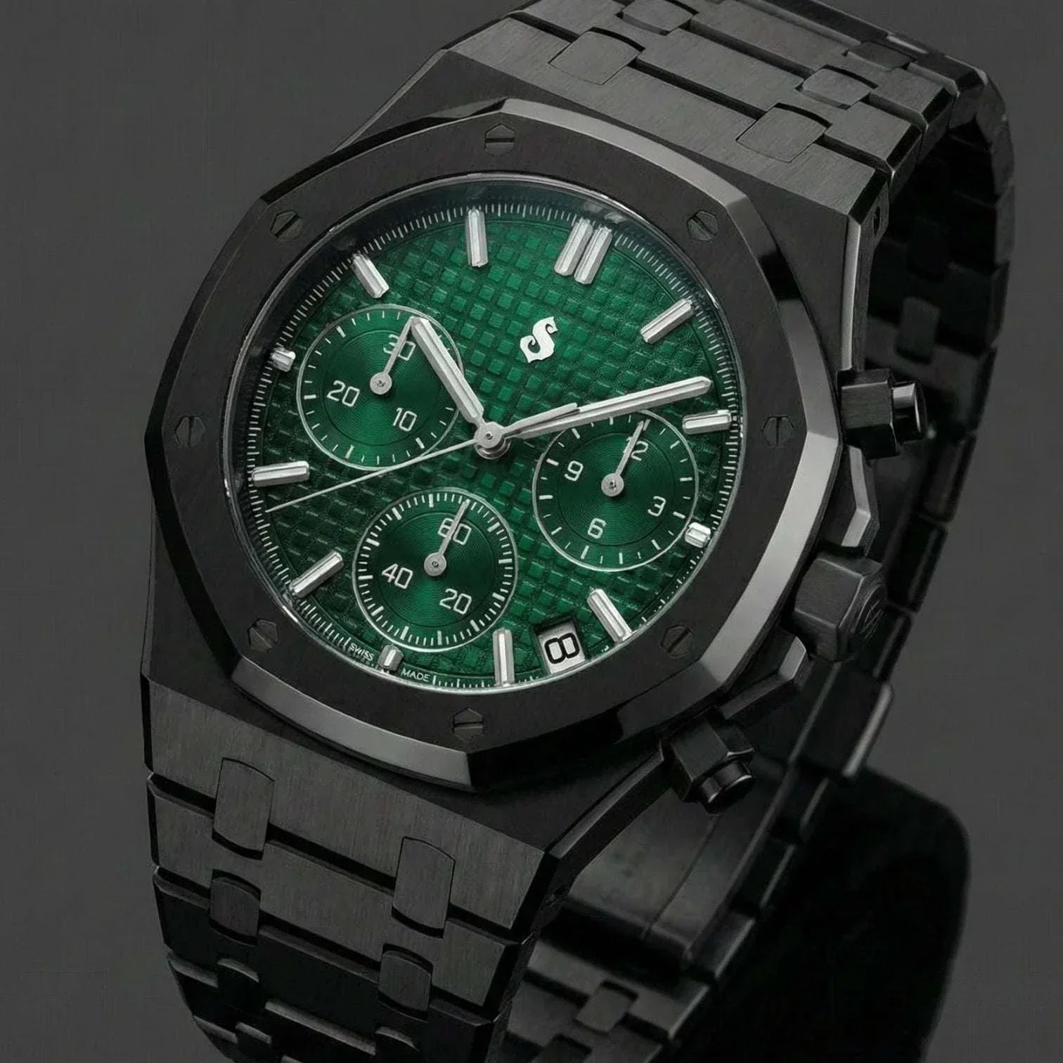 Modded Seiko Heritage Oak Chrono Series watch with green dial and stainless steel bracelet
