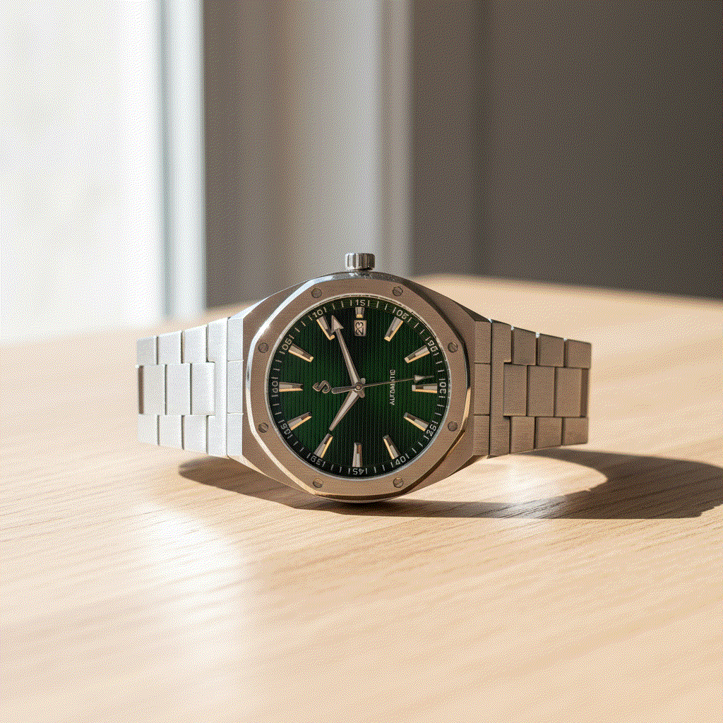 AquaOak Fusion Seiko Mod watch with green Aquaterra style dial and octagon Royal Oak stainless steel case