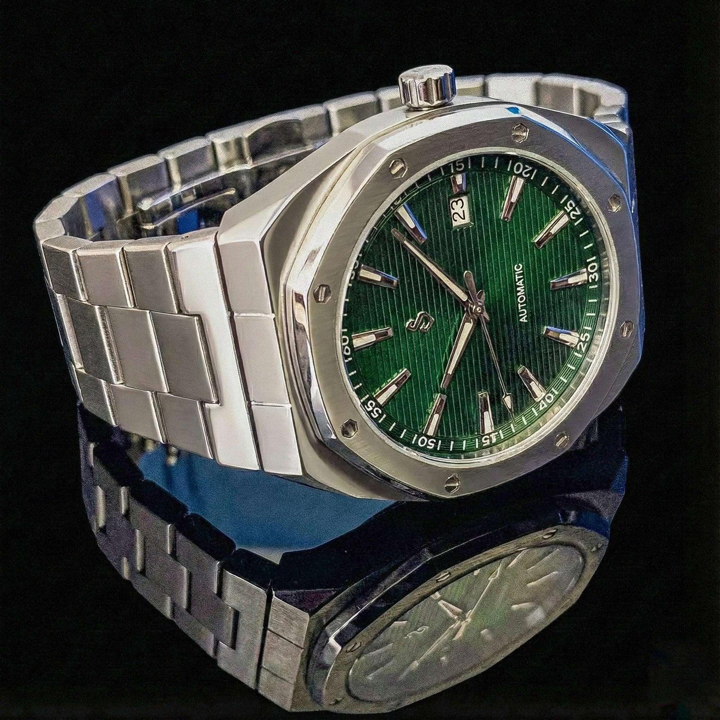 Seiko Mod AquaOak Fusion green dial luxury watch with stainless steel octagon case