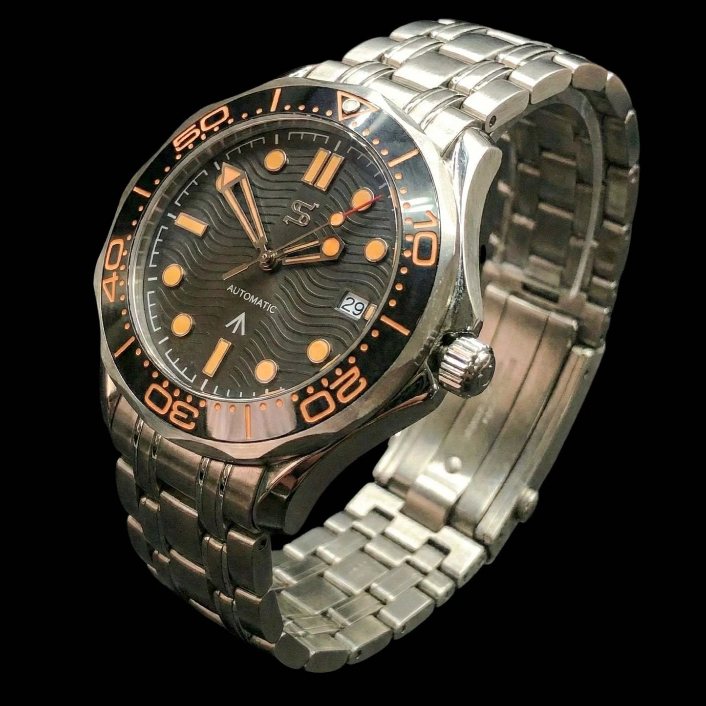 Master 007 Homage Black Dial Mod: Dive into Classic Style