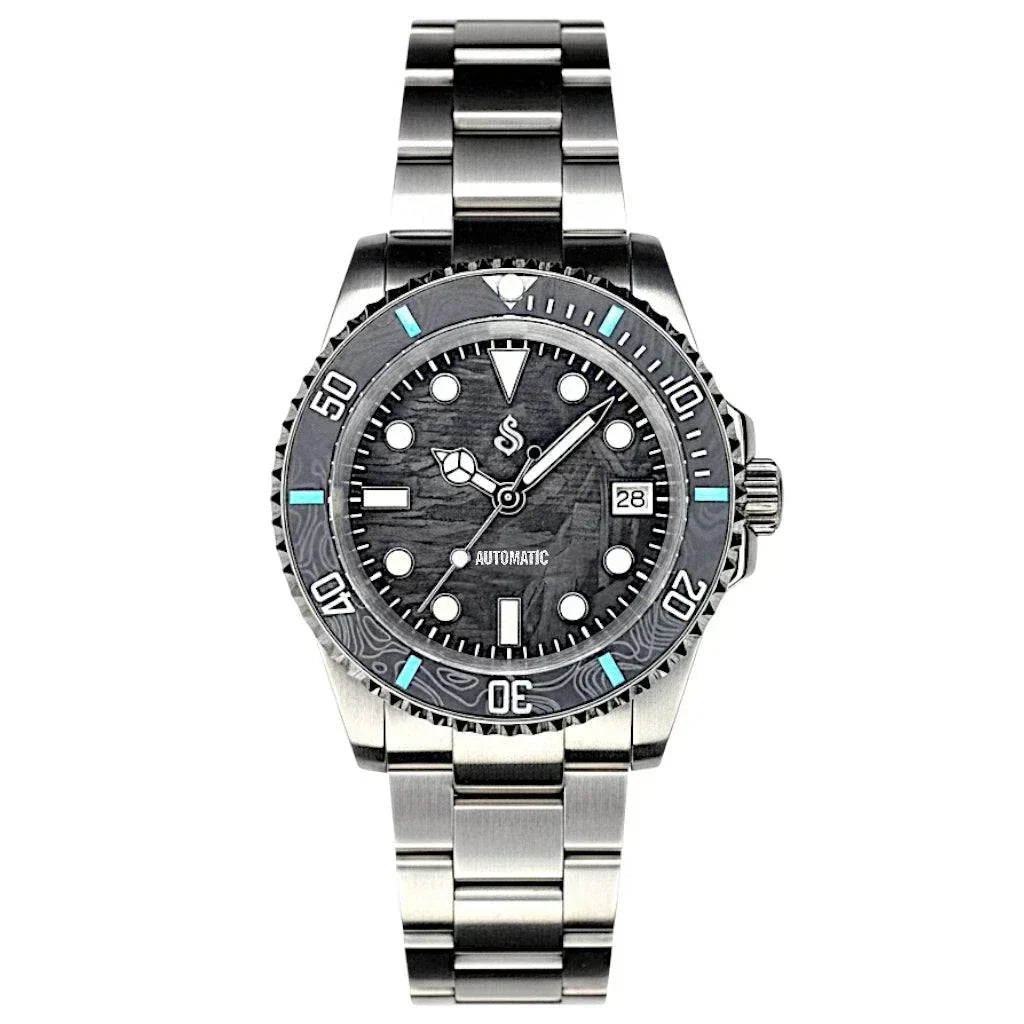 SeikMariner 40mm Carbon Fiber Dial Stealth Seiko Mod diver watch by Modtime Creations