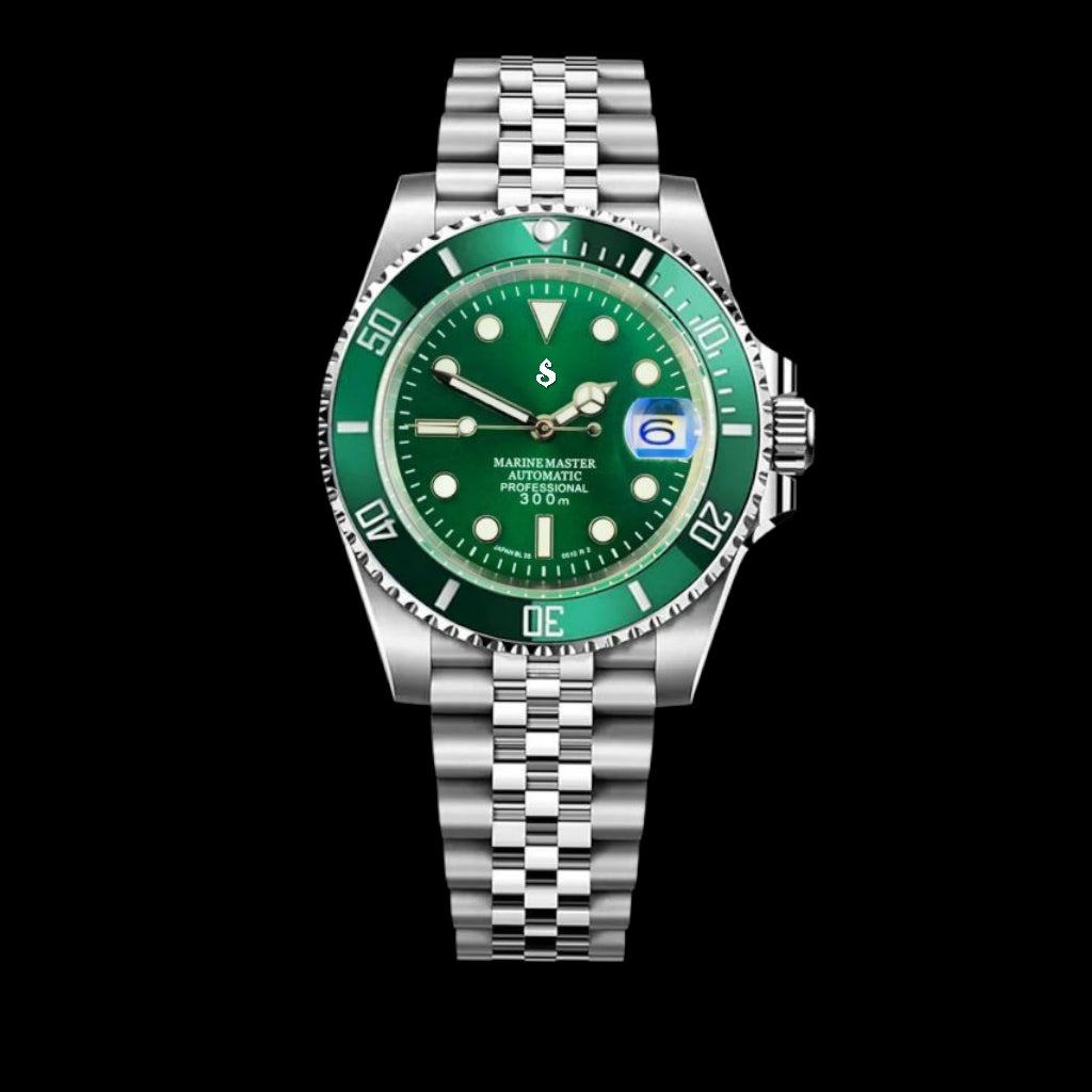 Seiko Mod SubMariner Homage Green Hulk: Precision and Style.