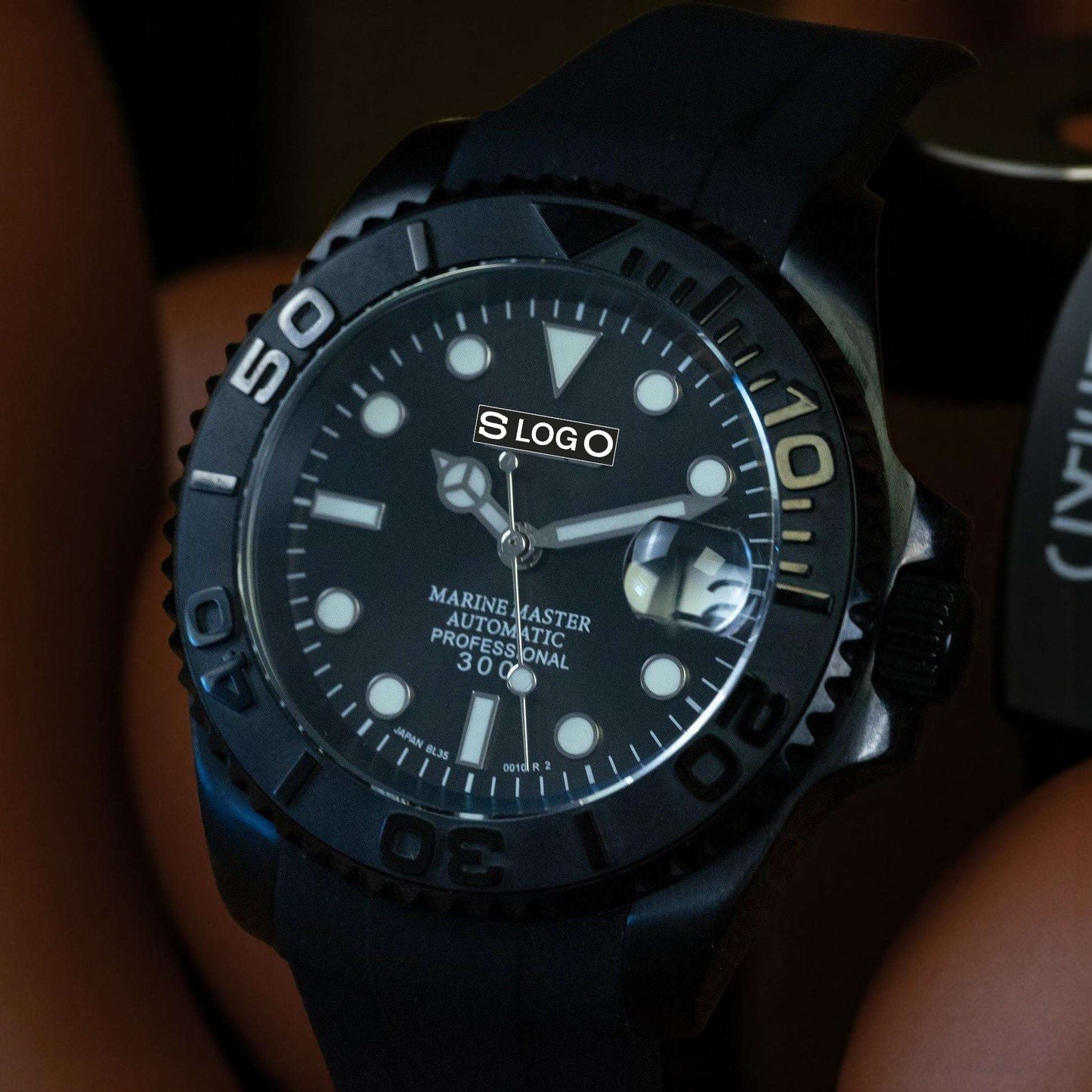 SeikMaster Black Knight Diver Mod Series - Modtime - MODTIME