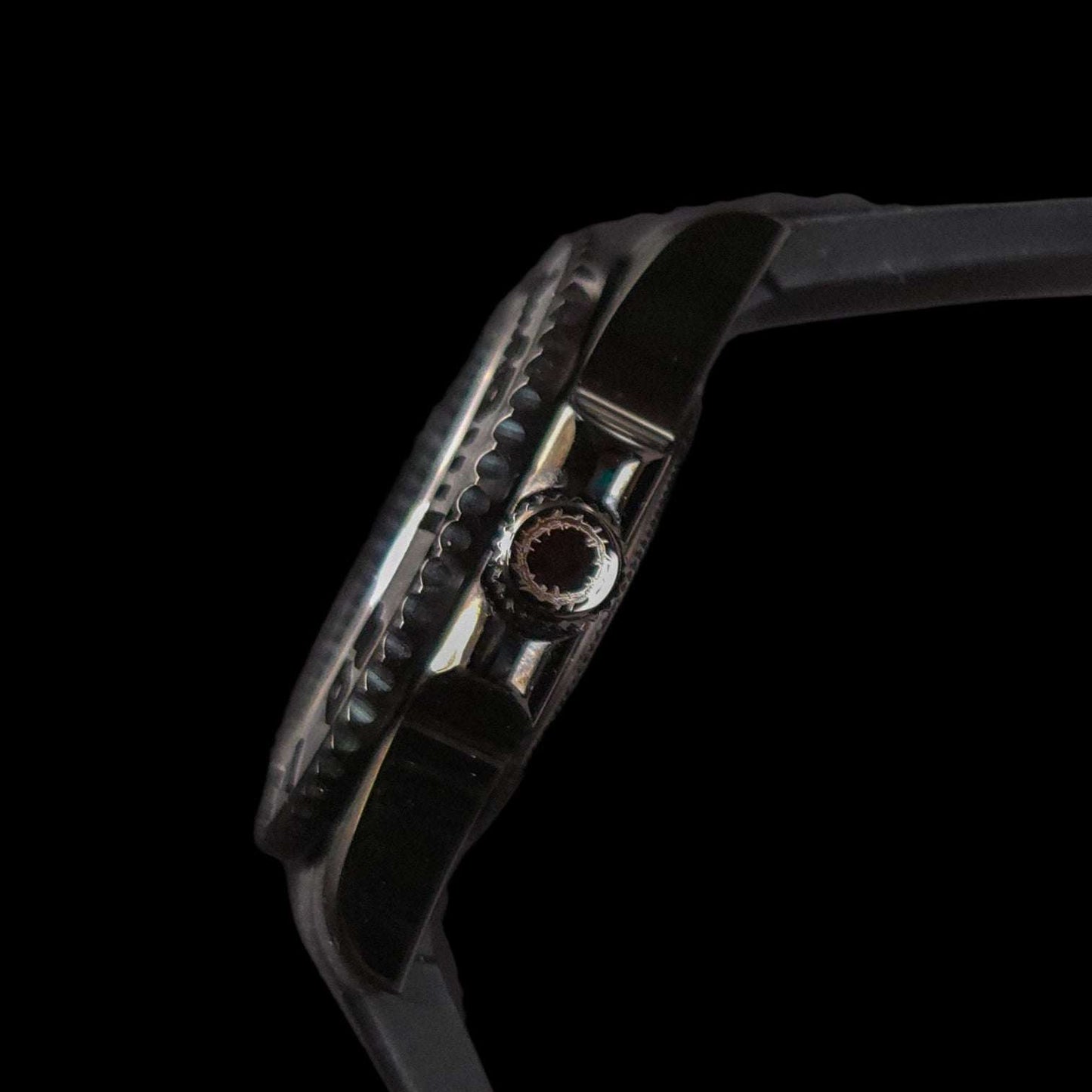 SeikMaster Black Stealth Diver Mod Series - Modtime - MODTIME