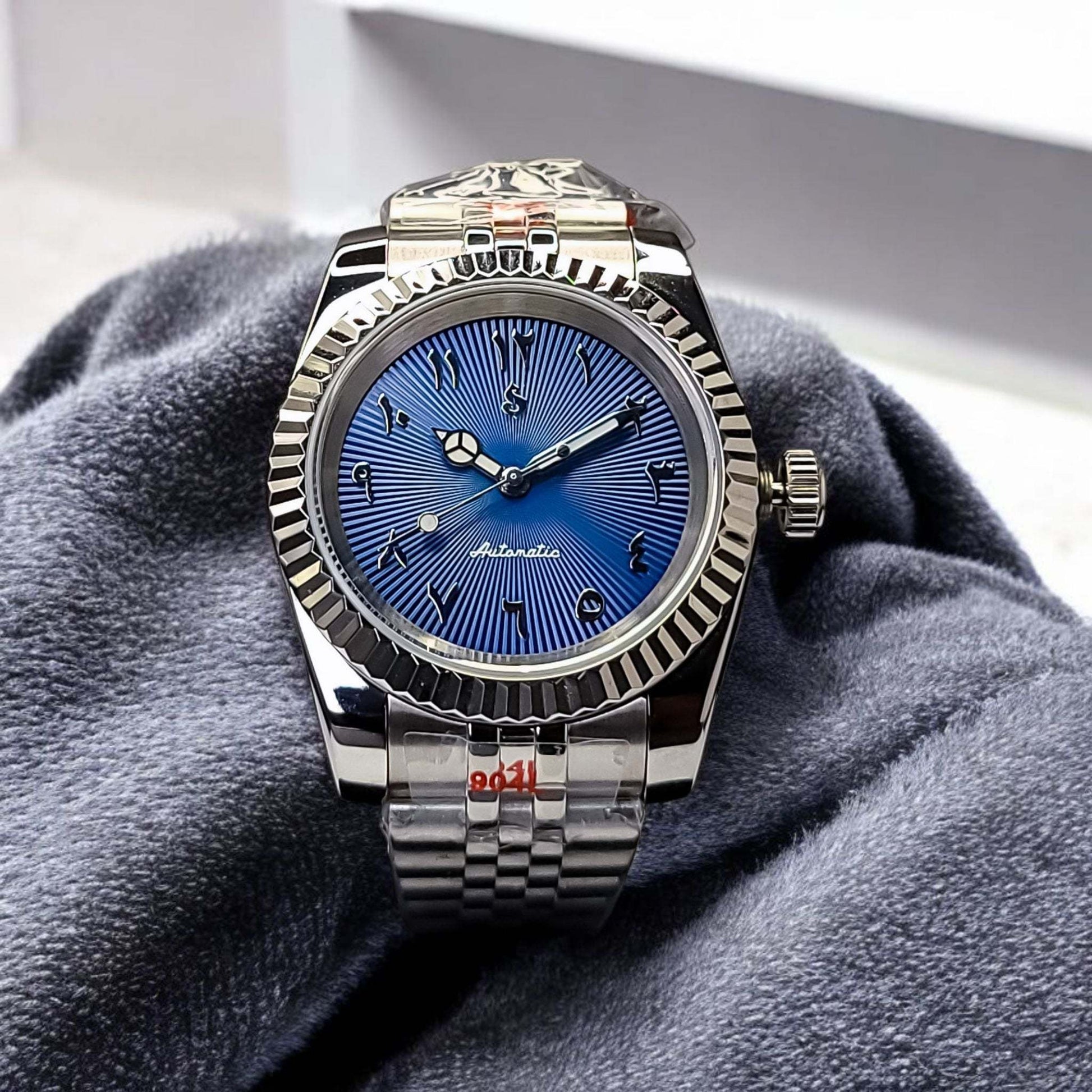 Blaues Zifferblatt Uhr Mit Arabischen Zifferblatt Rolex Datejust