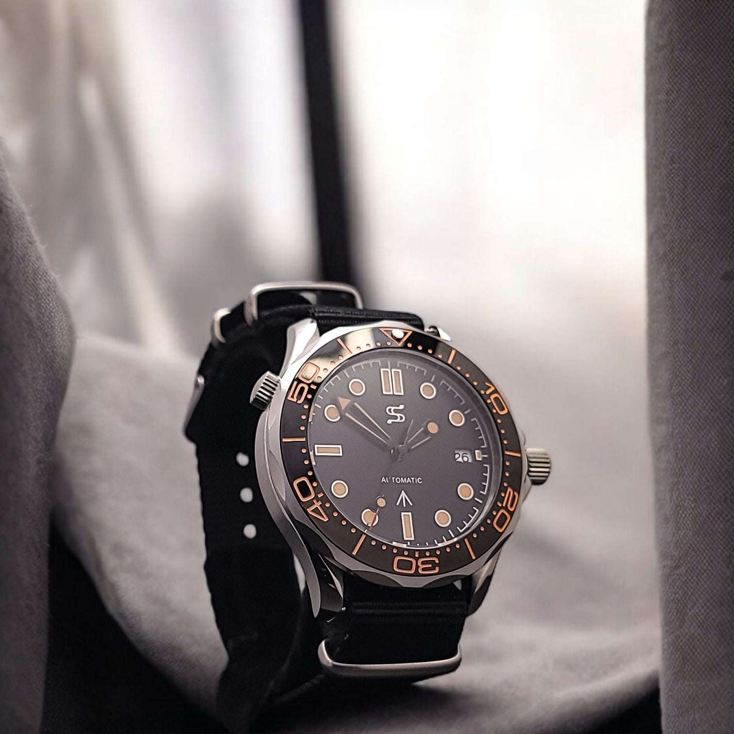 Seiko Mod Master Spectre Homage Black Dial: Dive into Classic Style - MODTIME