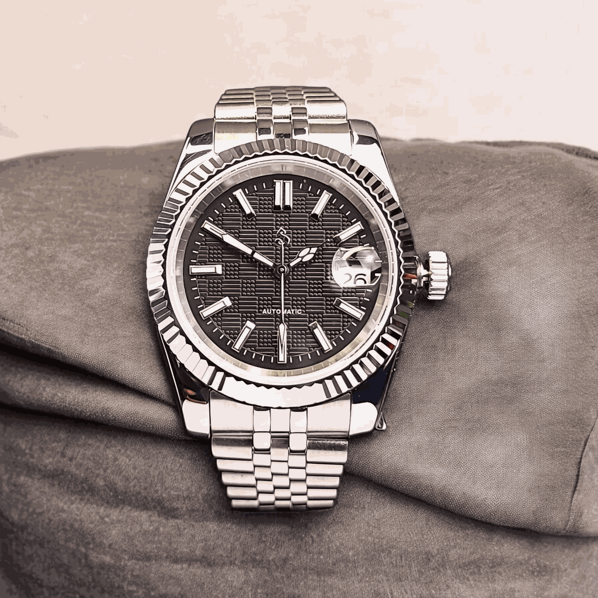 Seiko Mod SeikoJust Vintage Checkered Black Dial - Timeless - MODTIME